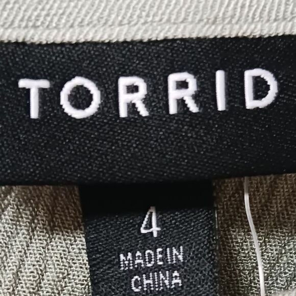 TORRID PLUS SIZE Long sleeve seagrass crinkle gauze embroidery blouse Size 4X - Picture 13 of 16